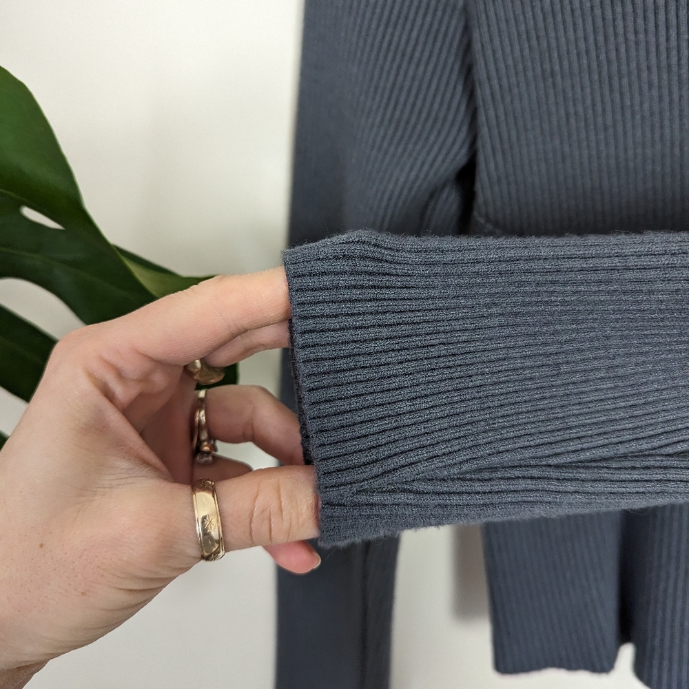 CIDER | Ribbed Top Grey - Picture 2 of 7